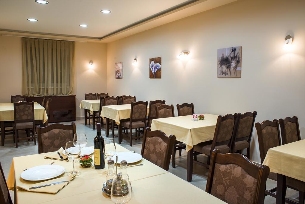 Garni Hotel Semlin B&B Belgrado Exterior foto