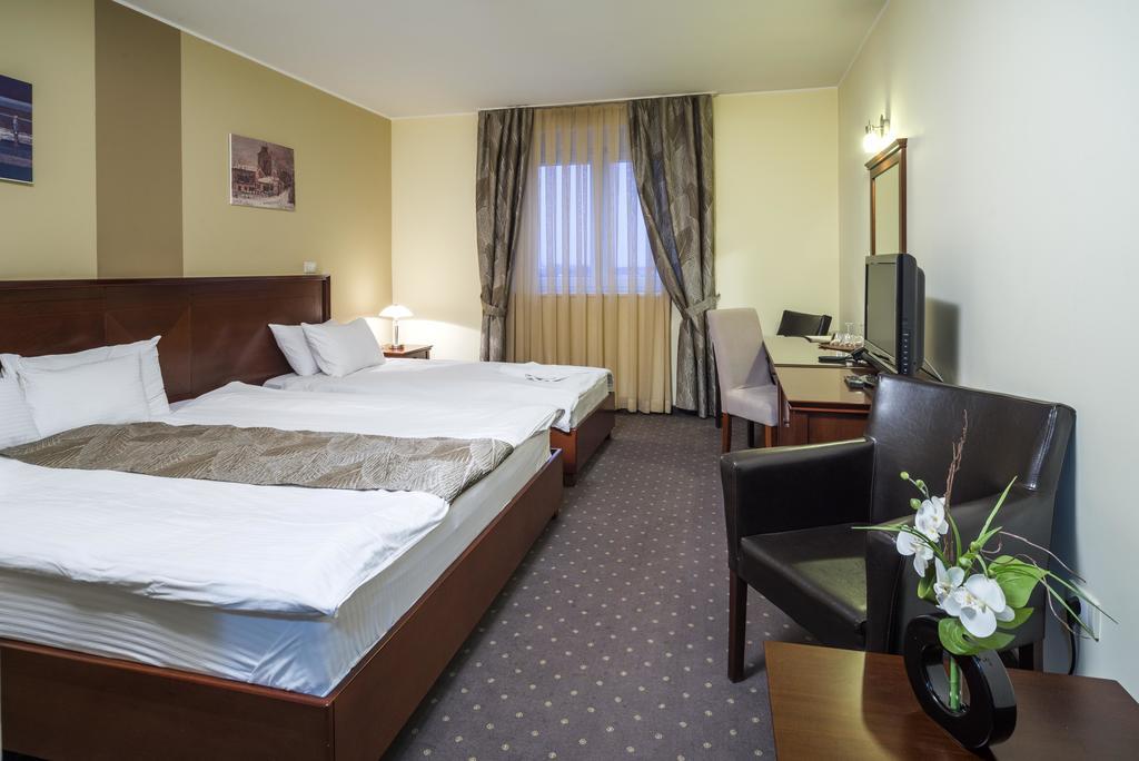 Garni Hotel Semlin B&B Belgrado Quarto foto